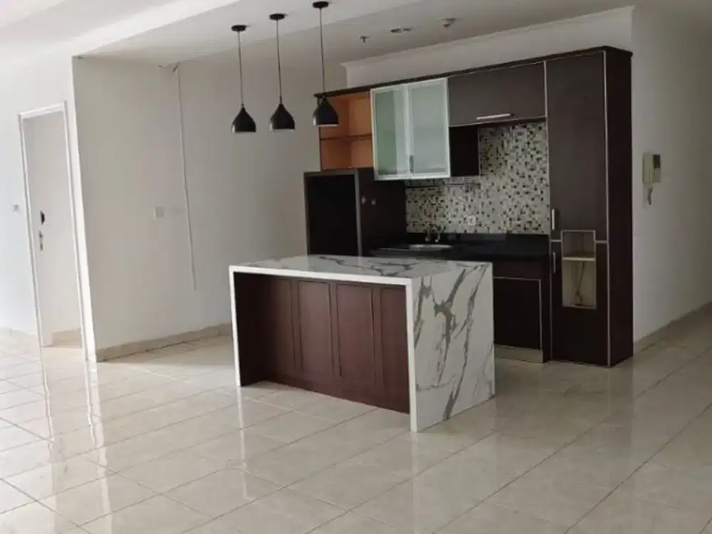 Apartemen French Walk Moi Lantai Tinggi - Siap Huni