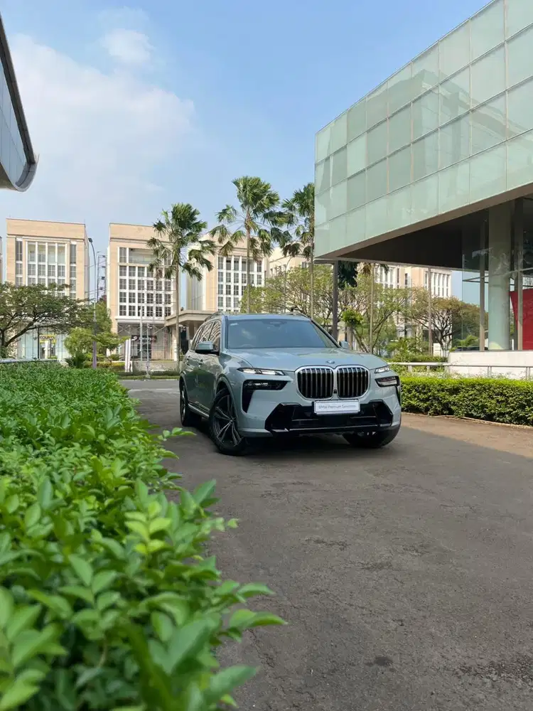 BMW X7 M-Sport 2025 (NEW PROFILE)