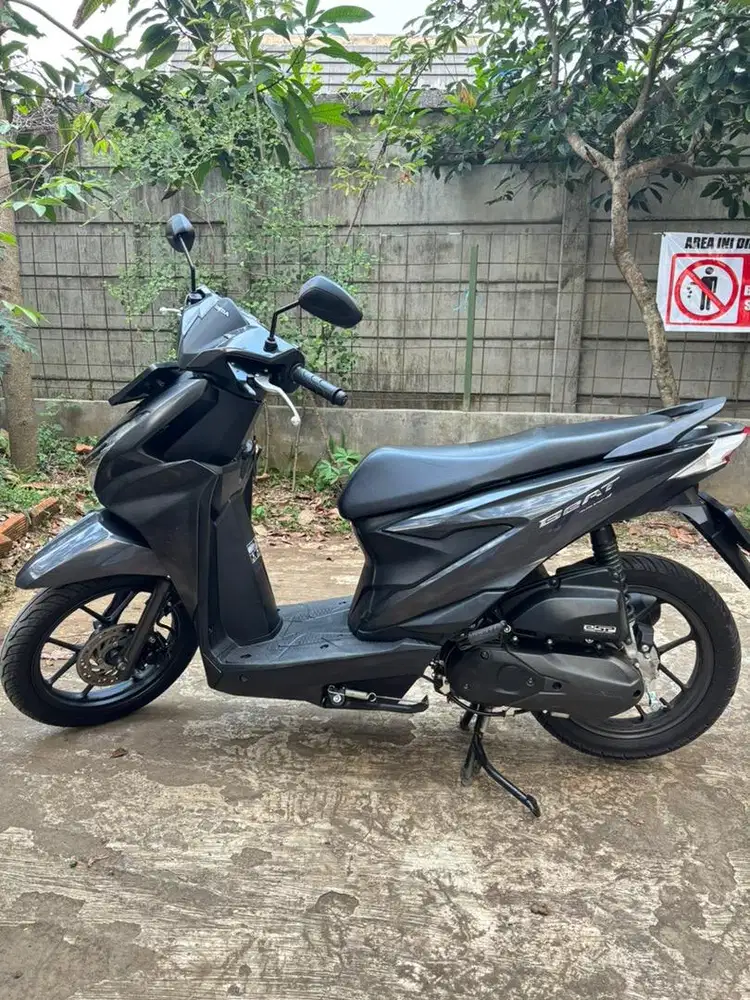 Beat Deluxe CBS ISS baru 5 bulan Masih ada Gratis Servis 2x