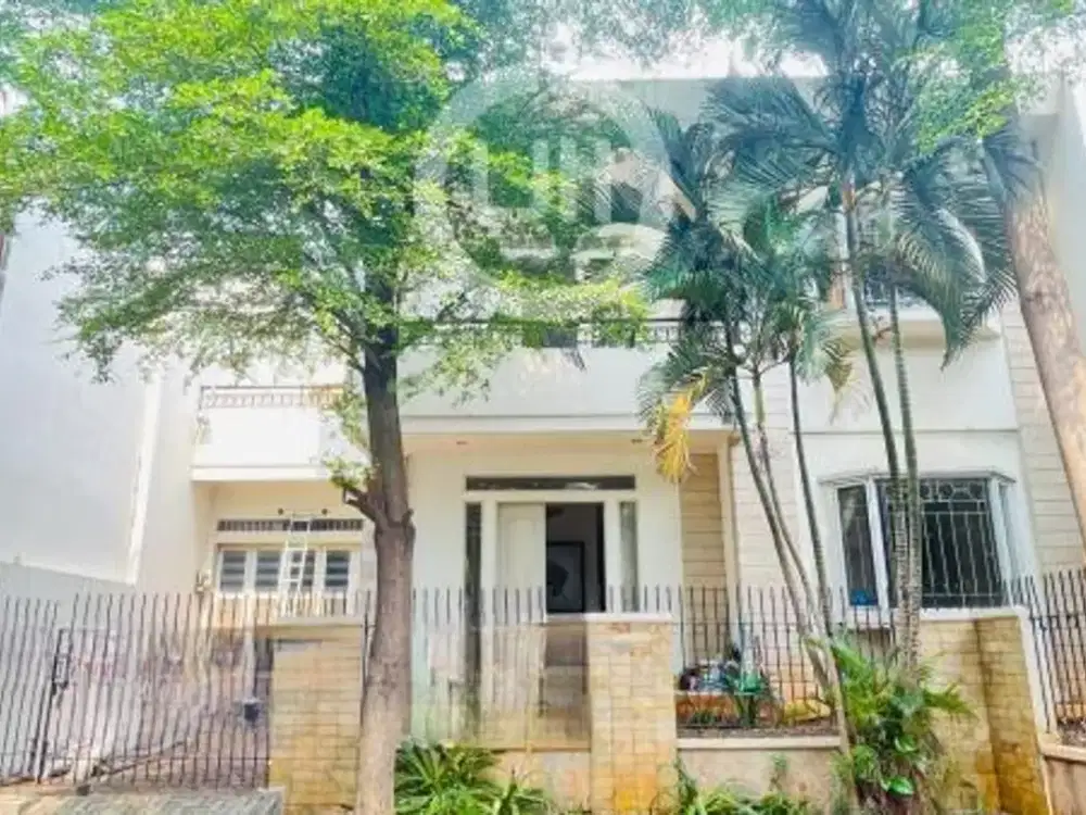 Rumah Strategis di Perumahan Mega Kebon Jeruk, Kembangan, Jakarta Barat
