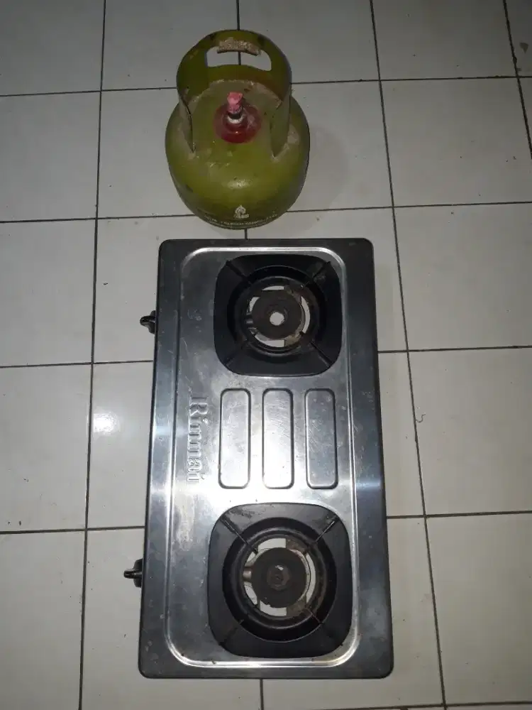 Kompor 2 tungku dan tabung gas