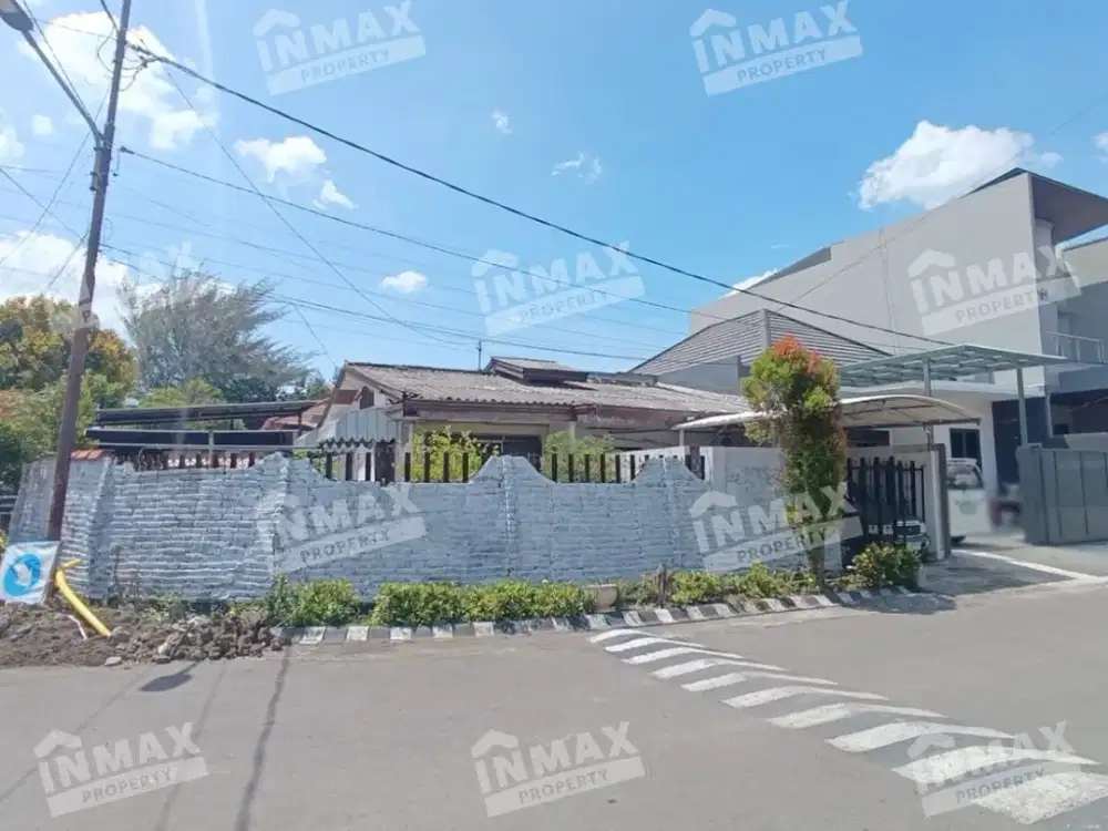 Rumah Posisi Hook Sukomanunggal Surabaya, Ada Gudang Row Jalan Lebar