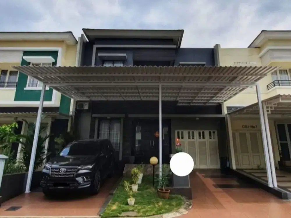 Rumah 2 lantai 3+1 kamar hadap timur di Chrysocolla