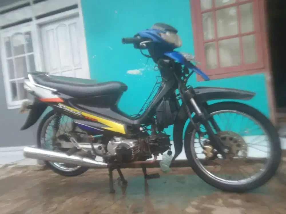 Di jual motor Suzuki smash