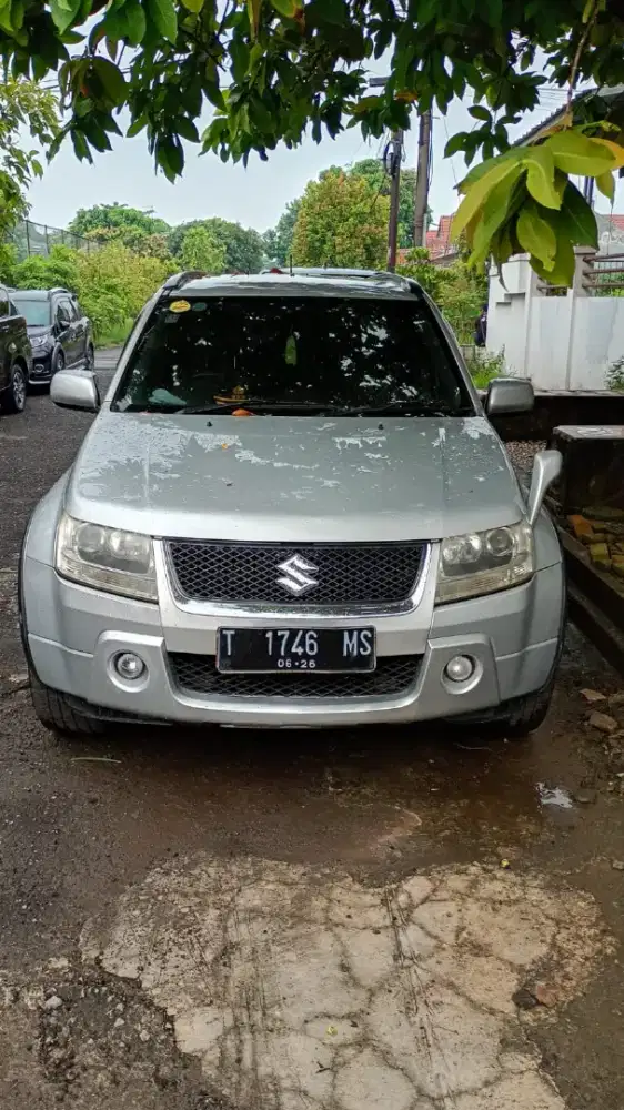 Suzuki grand Vitara jlx 2.0cc matic istimewa