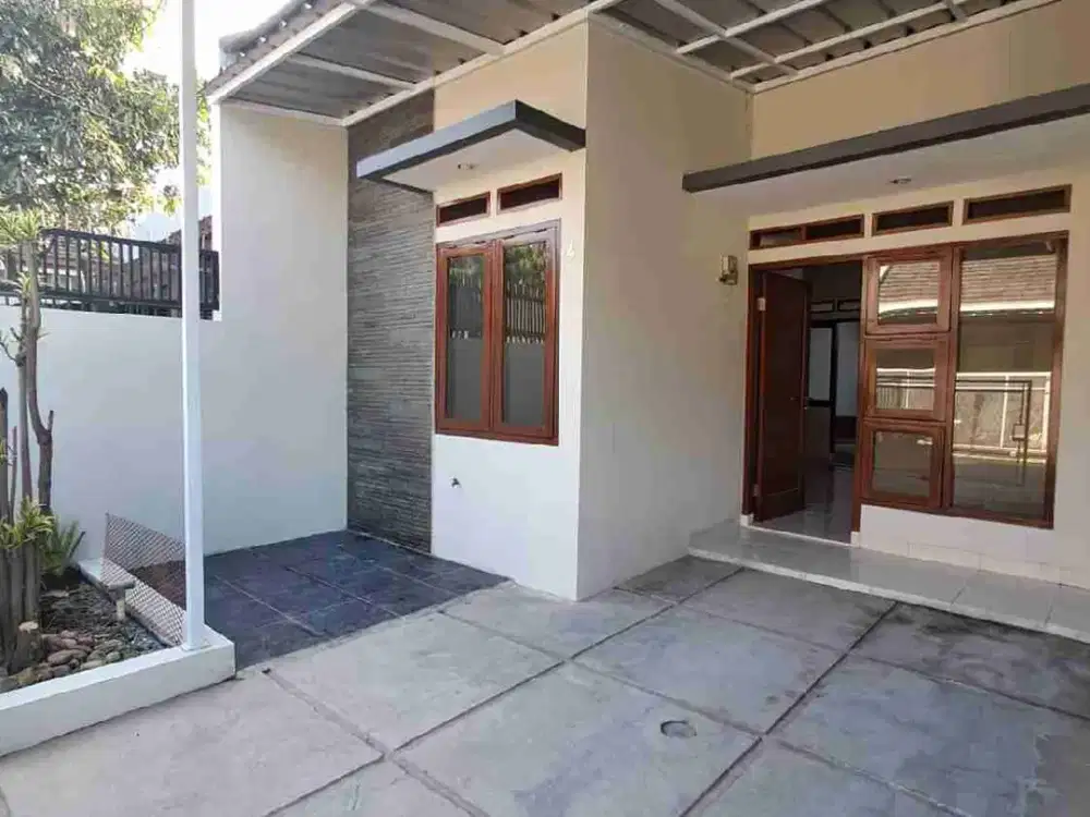 rumah bagus siap huni di komplek margawangi margacinta