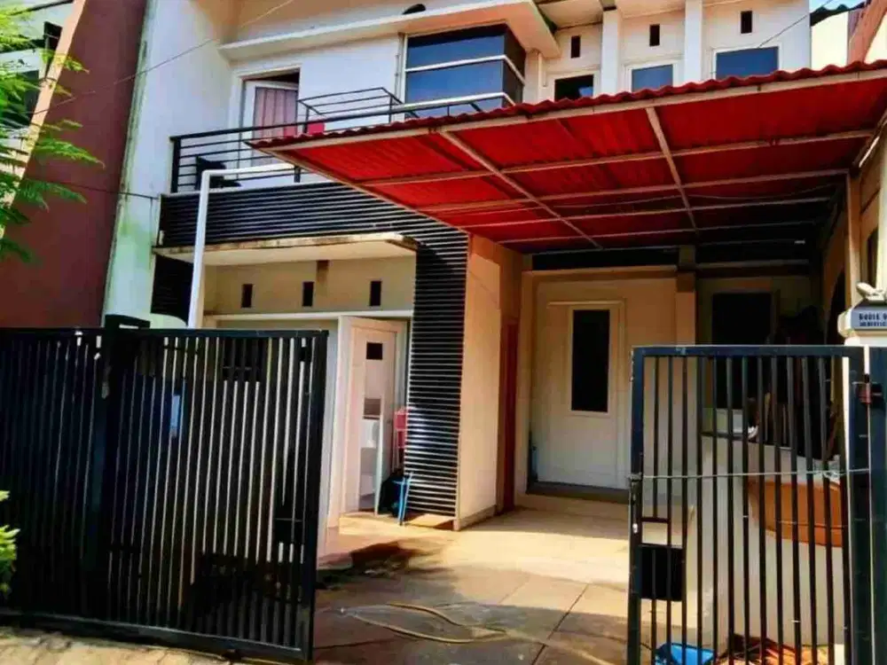 Rumah Secondary Dalam Komplek View Taman di Pondok Kelapa Jaktim