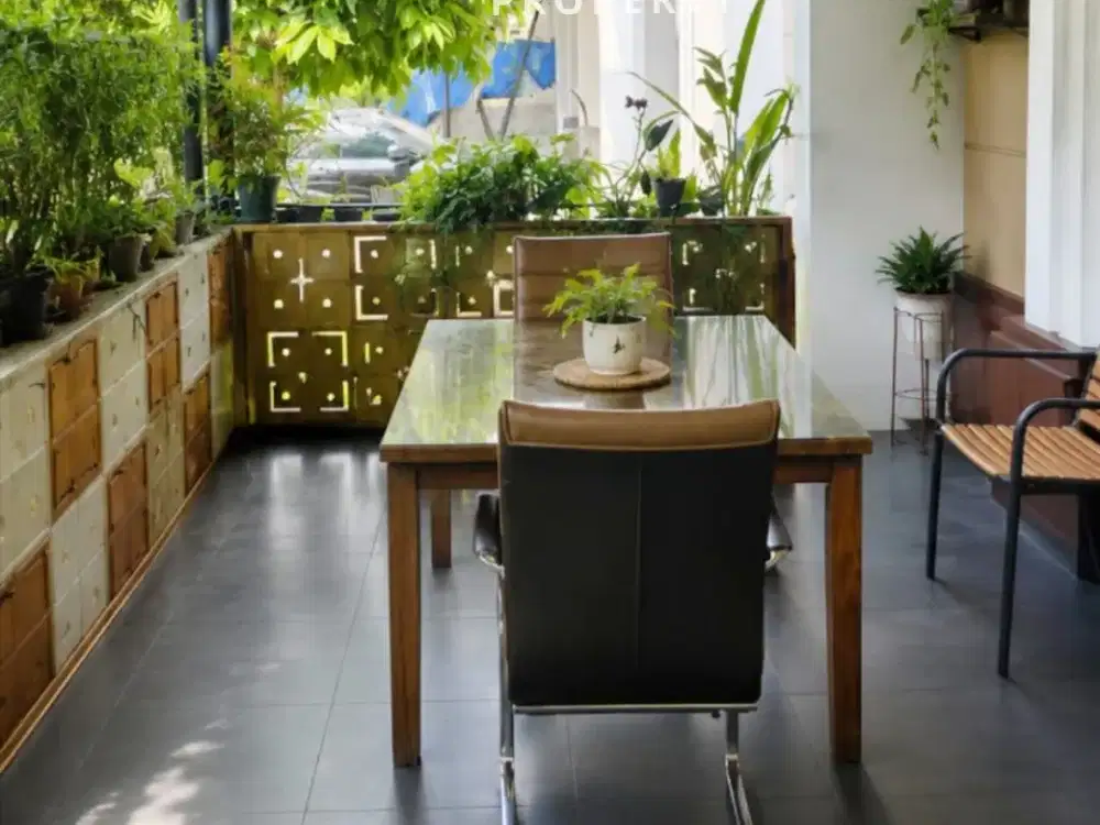 DIJUAL CEPAT RUMAH 2LT RAPIH TERAWAT SIAP HUNI DI THE SPRING MODEL JAPANDI SCANDINAVIAN