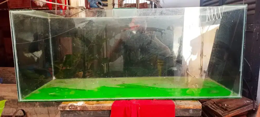 AQUARIUM DAN MESIN POMPA