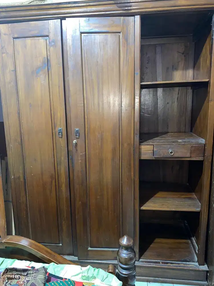 Lemari kayu jati asli 3 Pintu