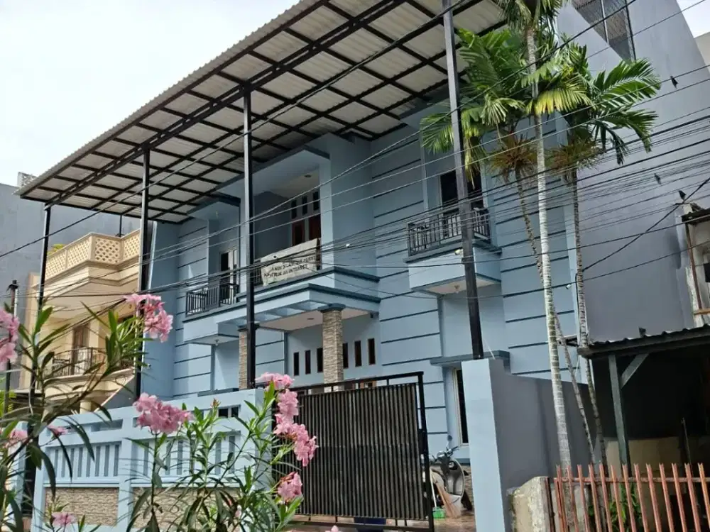 Dijual  Kost wanita (tawakal 5 )