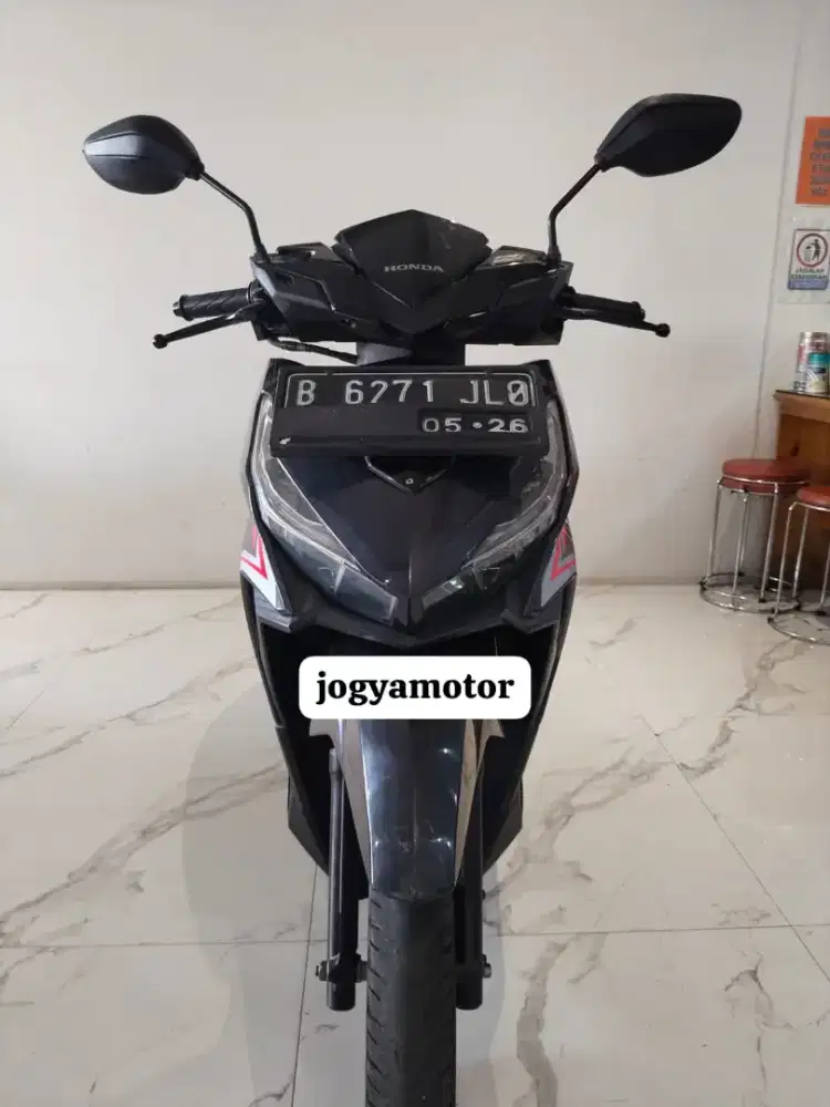 1 - Honda Vario 125 Tahun 2016