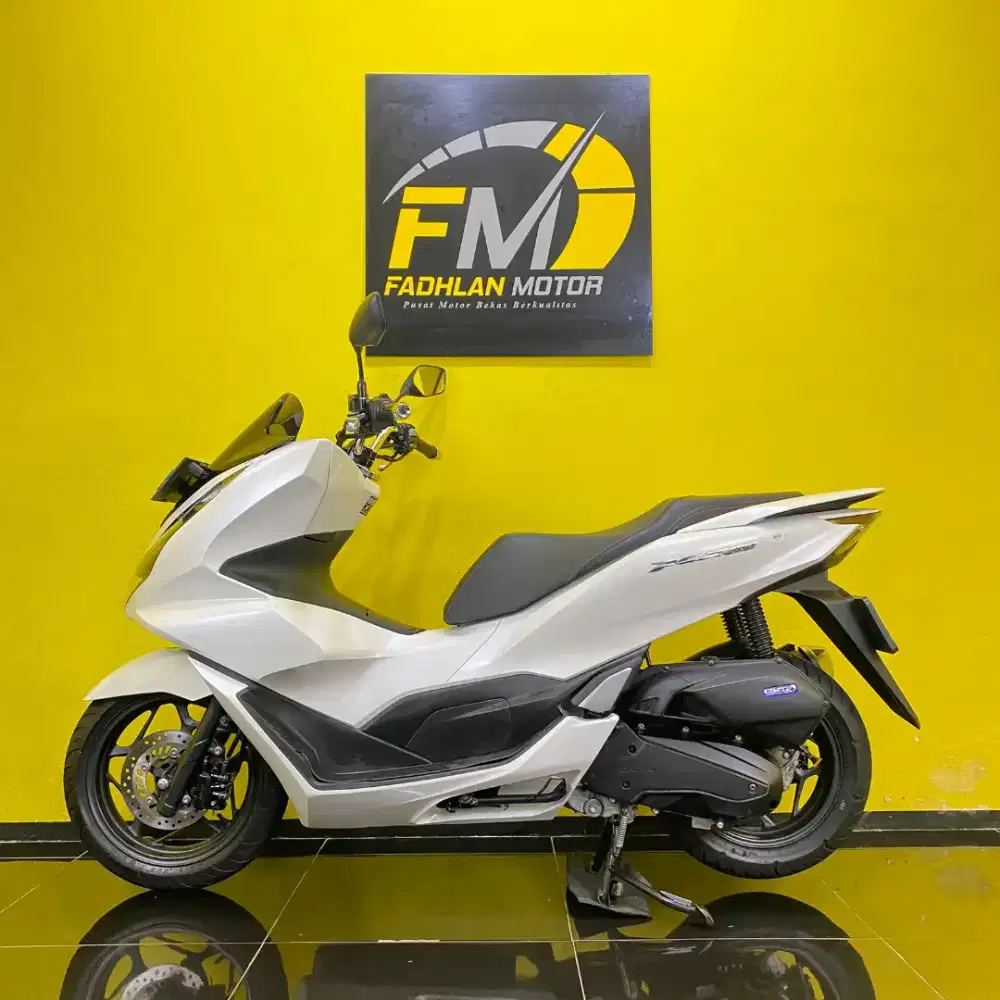 Cash Kredit DP Ringan Honda PCX 160 Tahun 2024 Km low