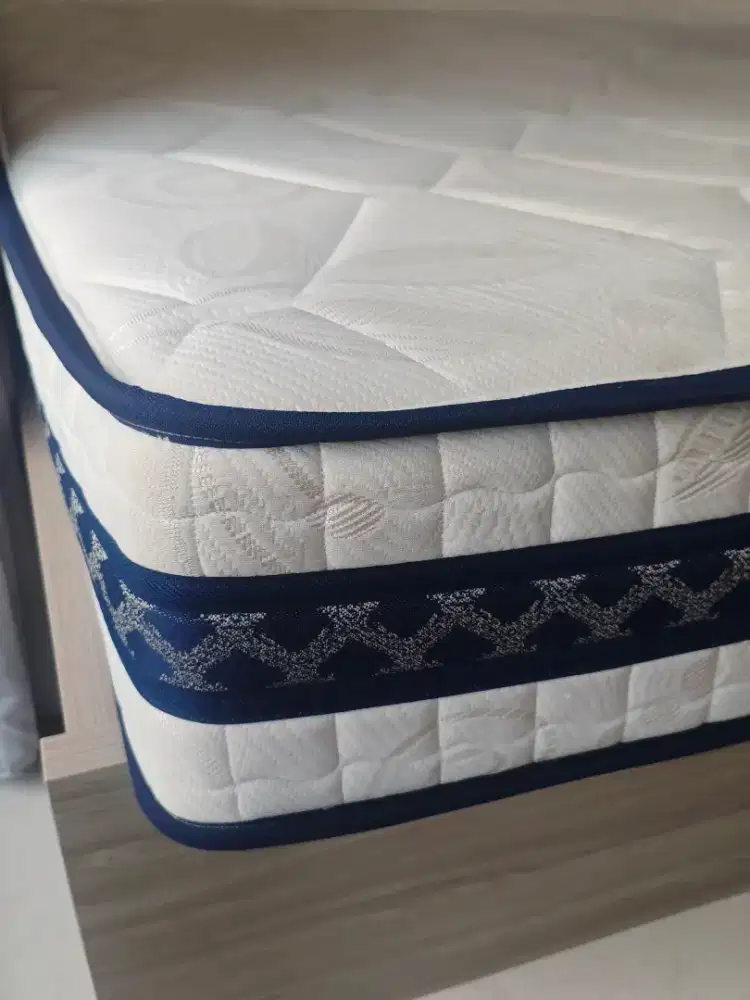 Dijual kasur romance 160x200