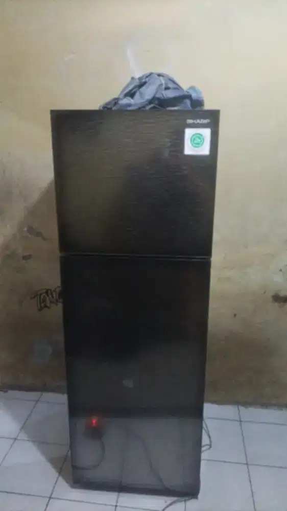 Kulkas 2 pintu sharp