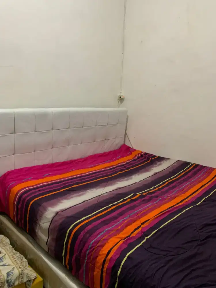Kasur + divan ukuran 180 * 200