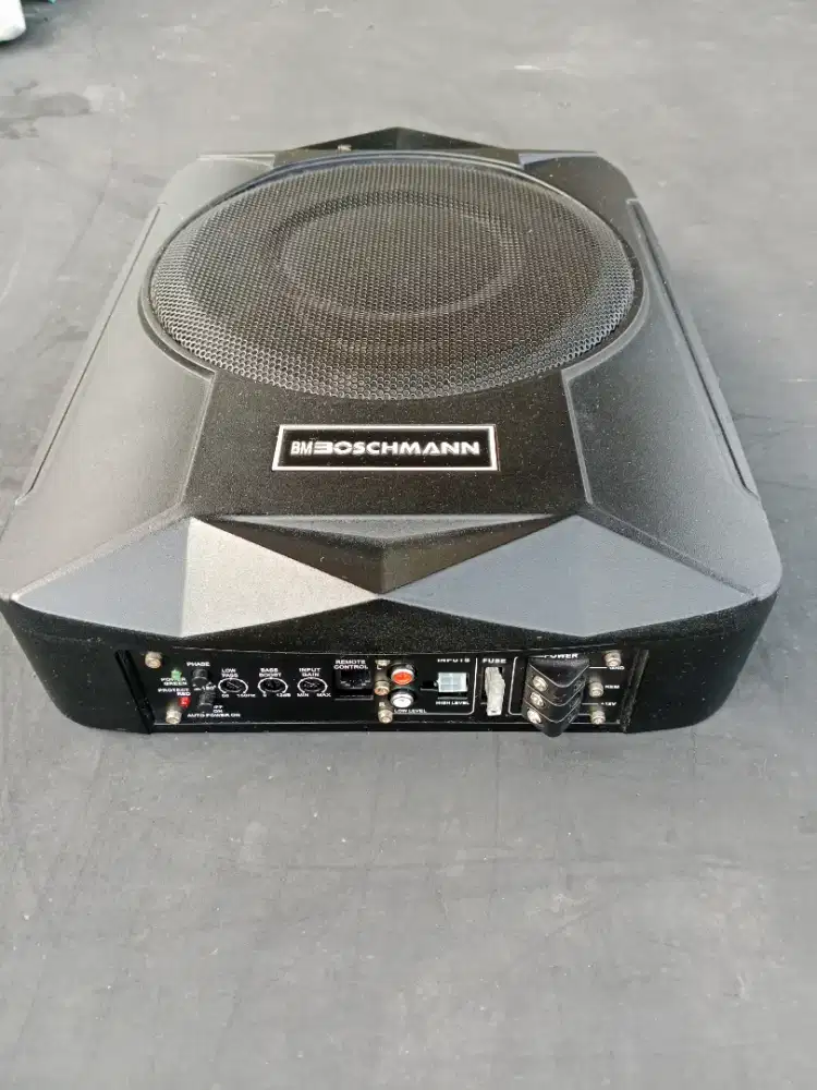 Subwoofer Kolong Boschmann 10 inchi