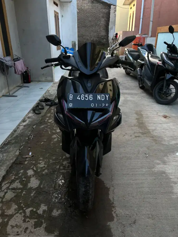 Yamaha Aerox Black