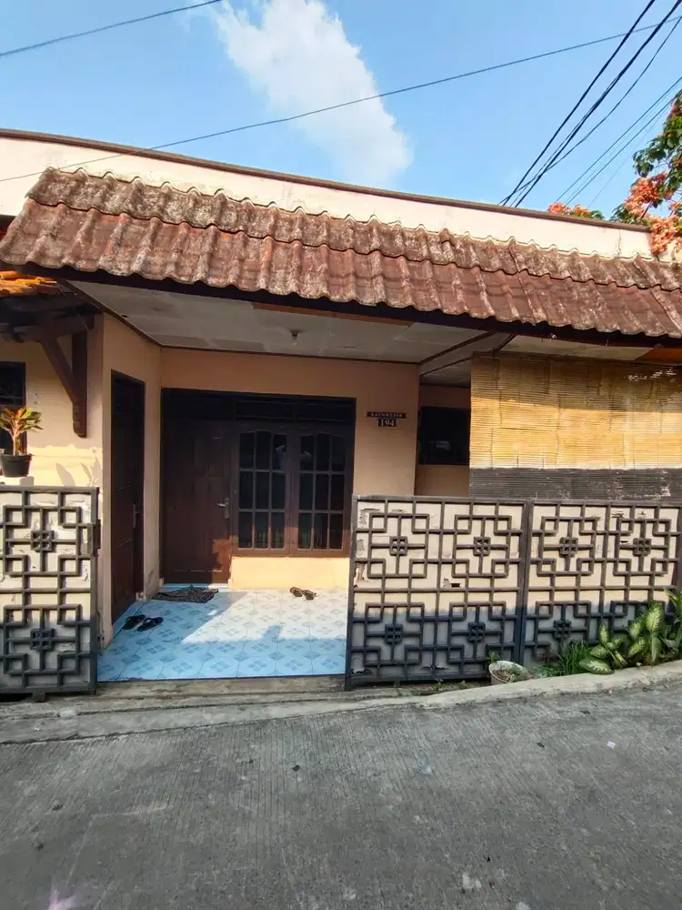 Dijual Rumah  Beli rumah sekaligus beli waktu!