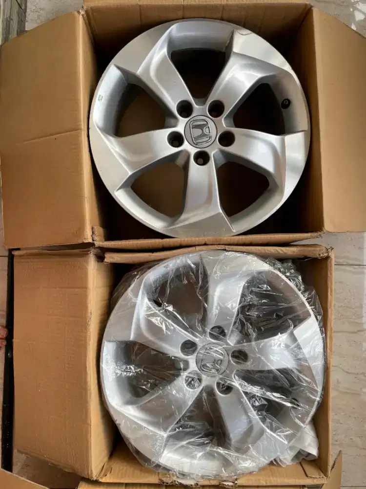 Velg Original Honda HR-V 2016 Ring 17 Bekas 1 Set Isi 4