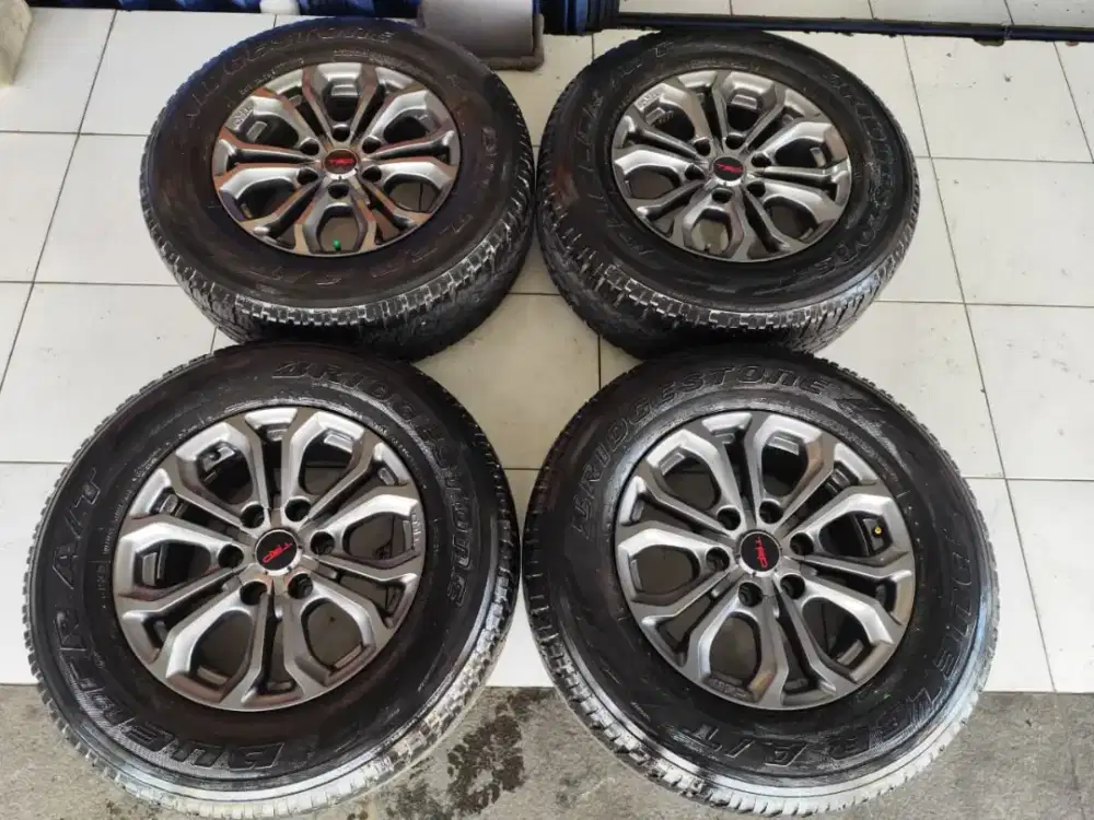 Velg dan Ban Toyota Fortuner TRD Nego sampe jadi