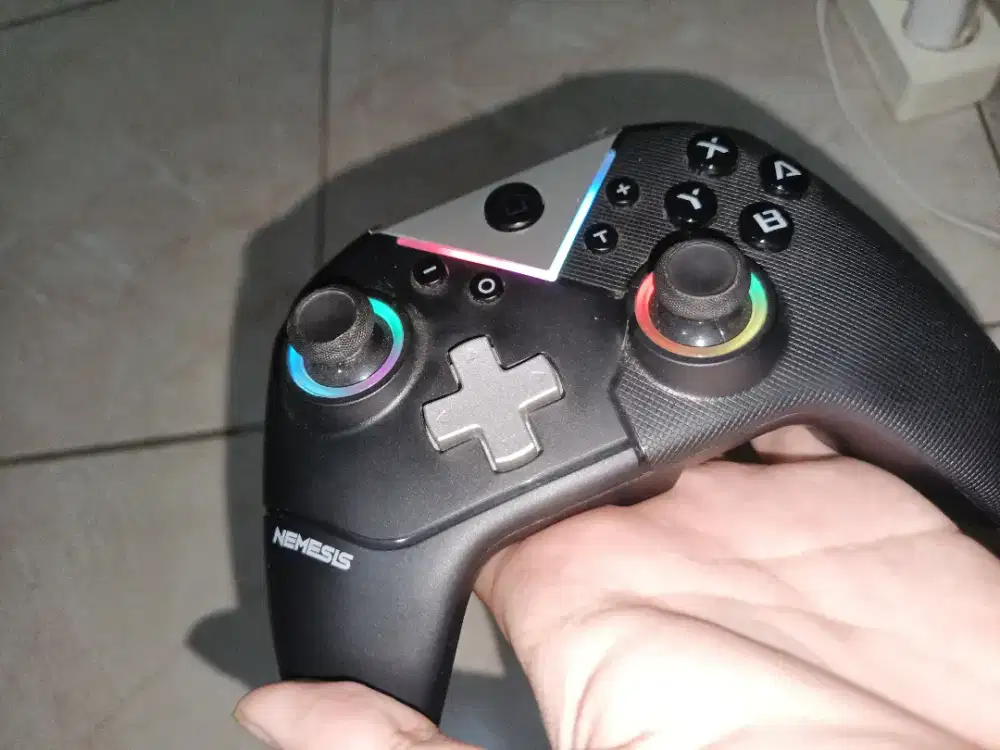 Gamepad bluetooth masih bagus