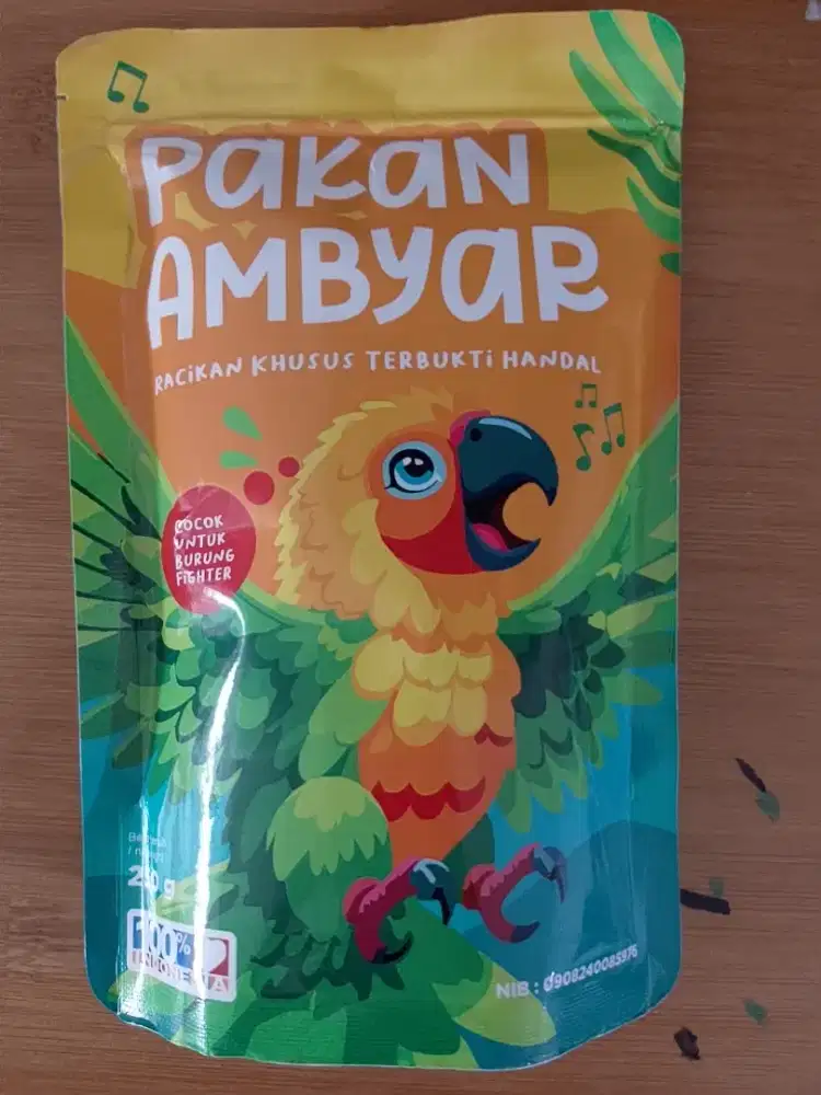 Pakan Ambyar Lovebird