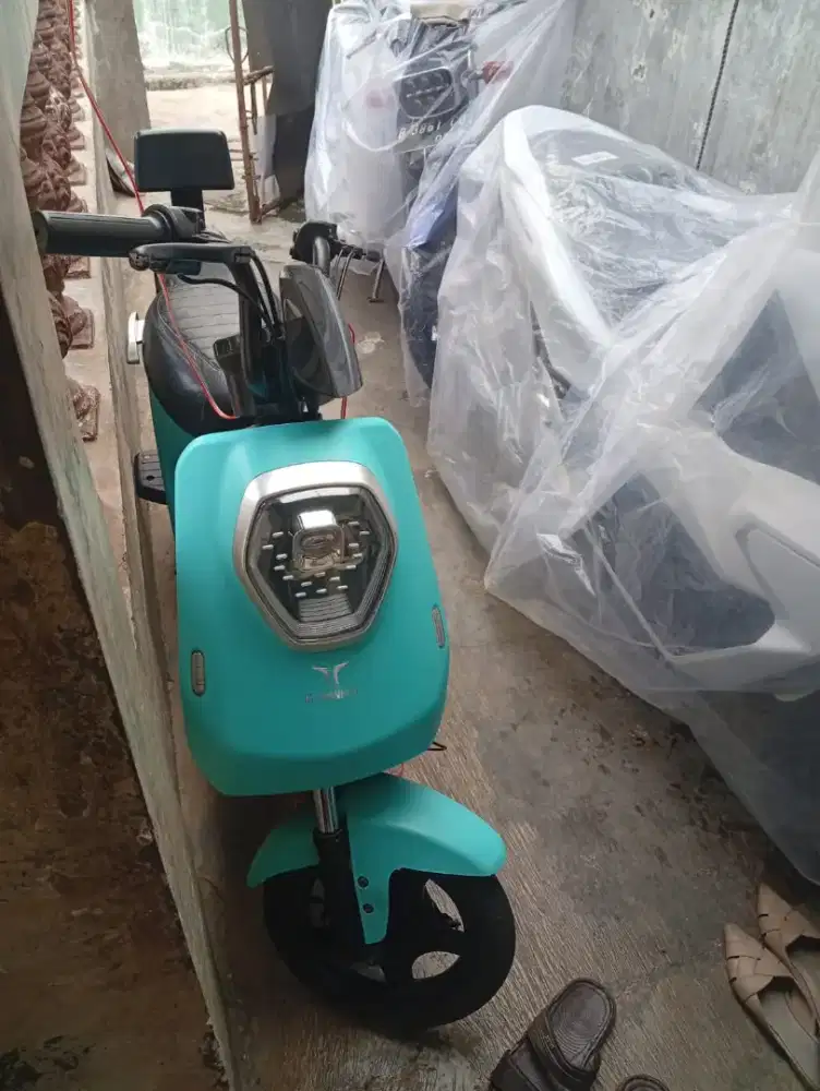 Sepeda listrik uwinfly m60