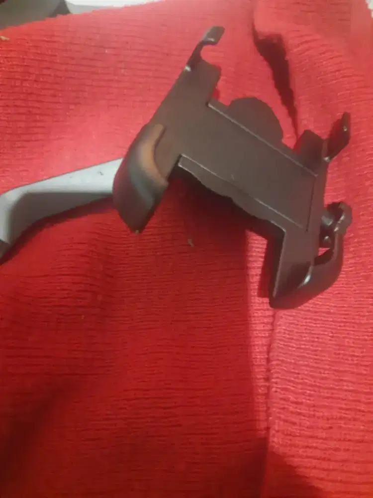 Holder HP Motor Bahan Logam Baru