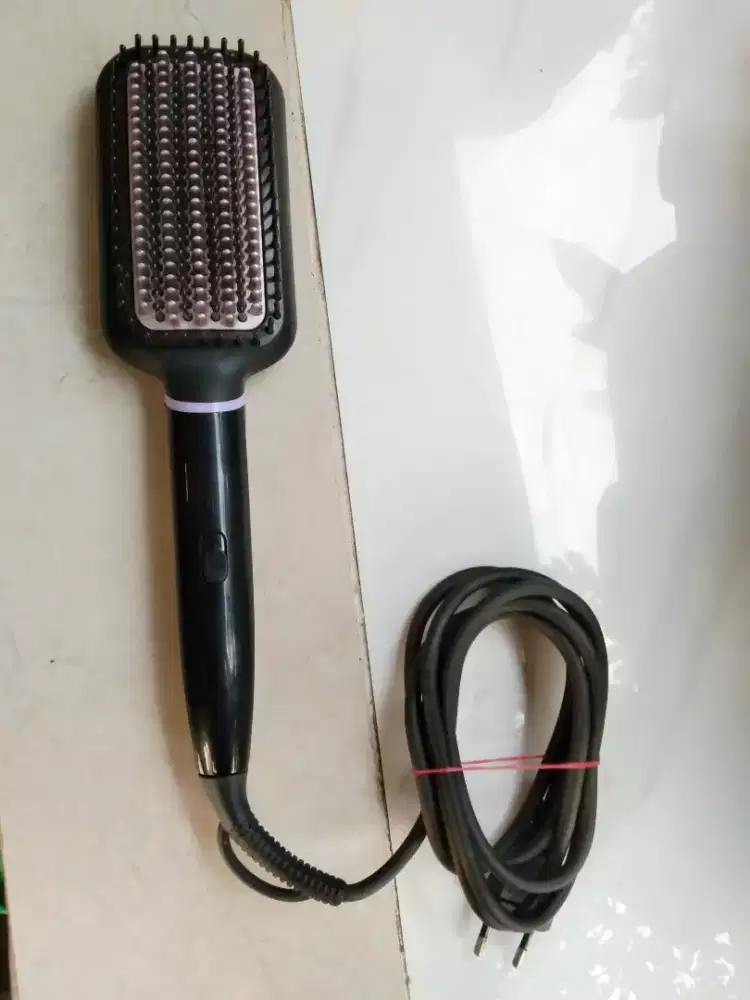 Philips heated straightening hair brush