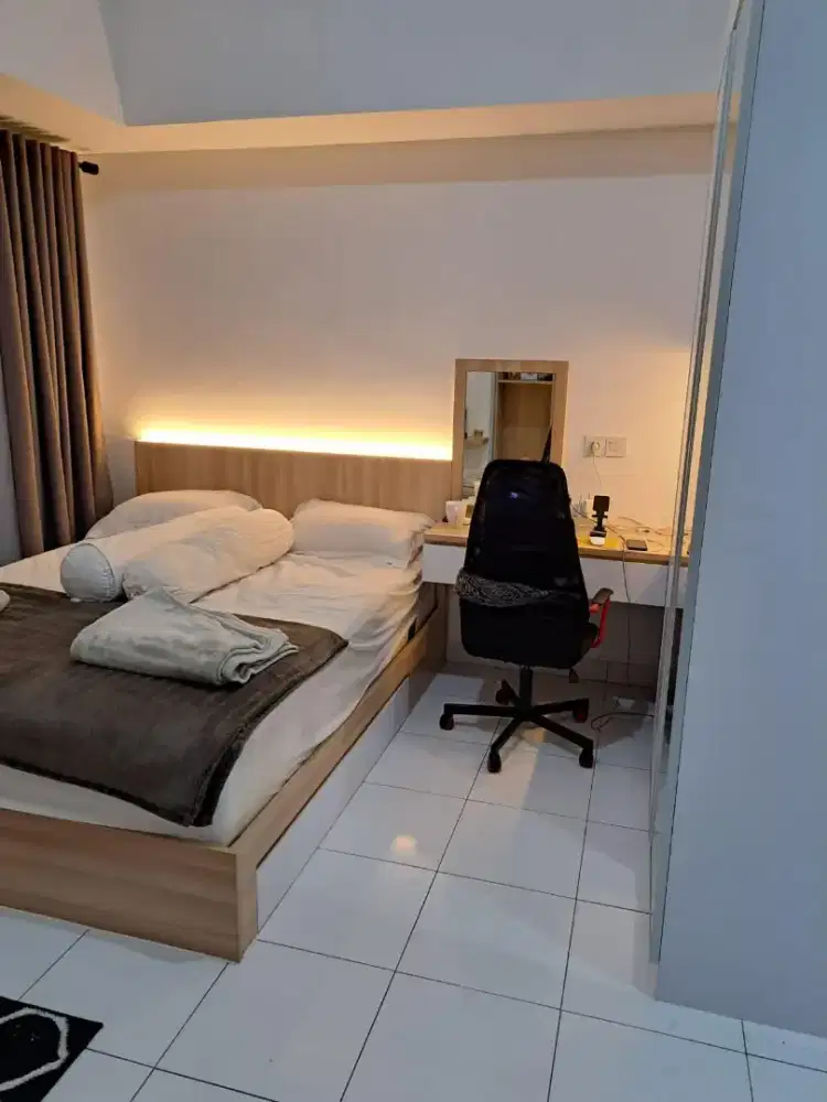 Apartemen Hoek tersedia Basement Parkir