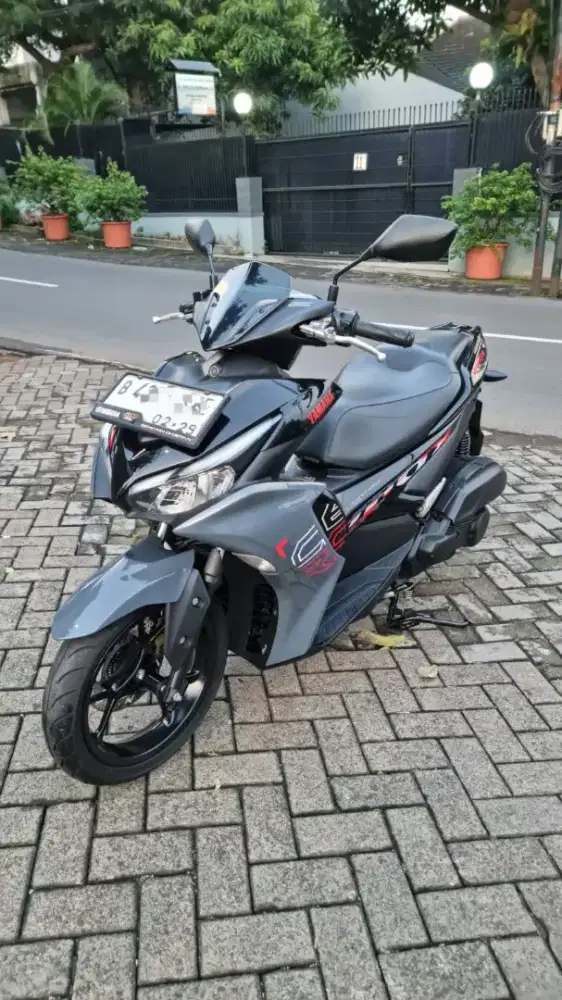 YAMAHA AEROX CYBERCITY BLACK GREY DP CUMA 1 JUTA - CASH KREDIT & TT