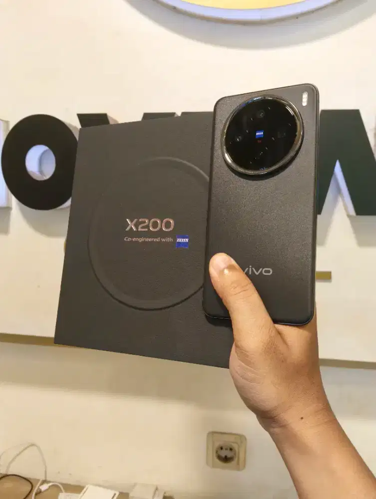 Jual Vivo X200 Second Ram 12/256Gb Mulus Fullset No Kendala