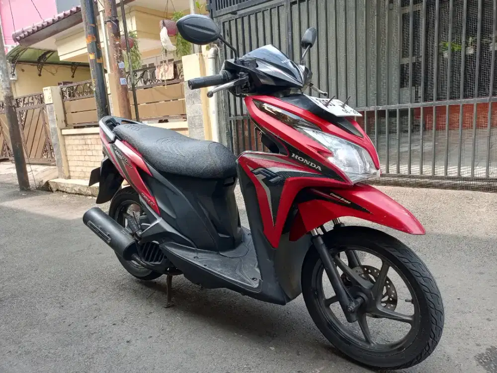Honda Vario CBS ISS KZR Tahun 2014 Merah Mulus Nego