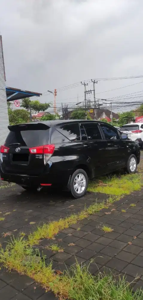 Kijang Innova Reborn G Bensin Manual 2017 Hitam