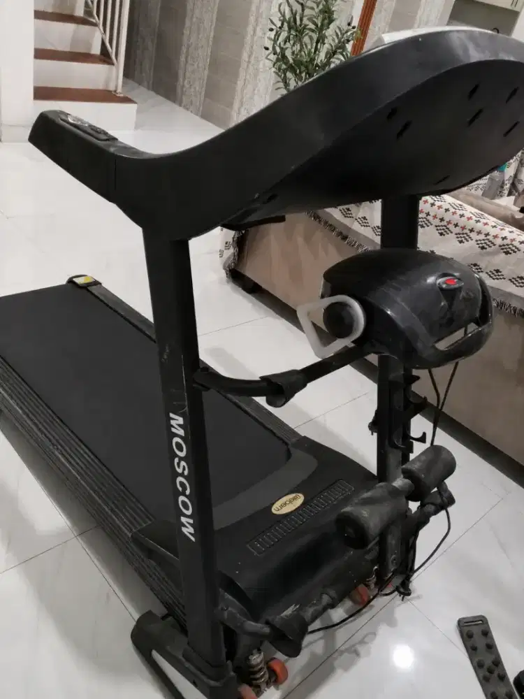 JUAL TREADMILL ELEKTRIK KONDISI BAGUS