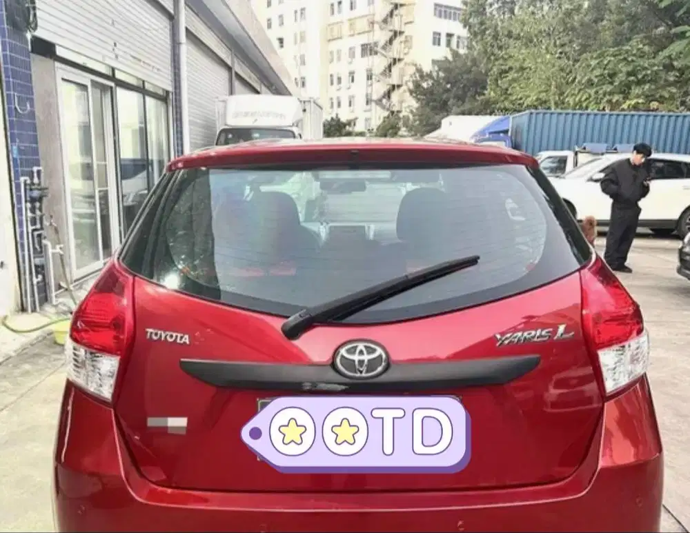 Yaris E Manual 2016