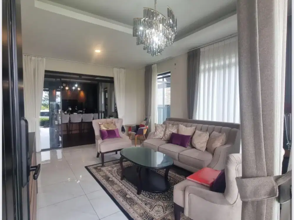Rumah Cantik Siap Huni Hoek di Tarubhawana Kota Baru Parahyangan