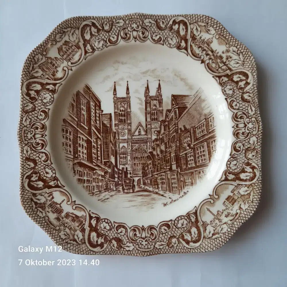 Piring antik pajangan old london