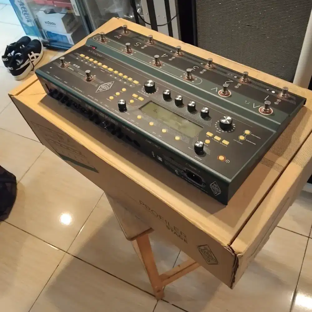 Kemper profile stage  MK 1 with box