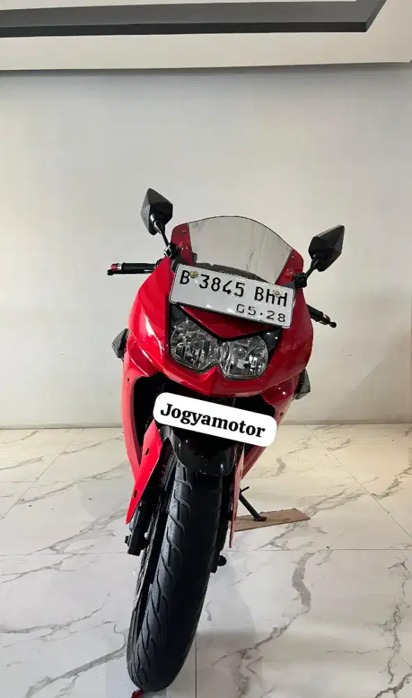1 - Kawasaki Ninja 250 MONO Tahun 2011