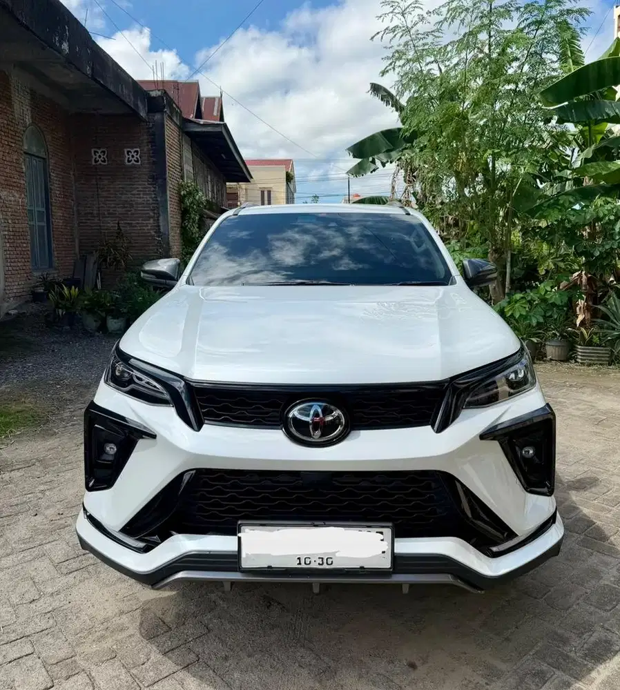 Fortuner 2.8 4x2 Diesel 2025 legender