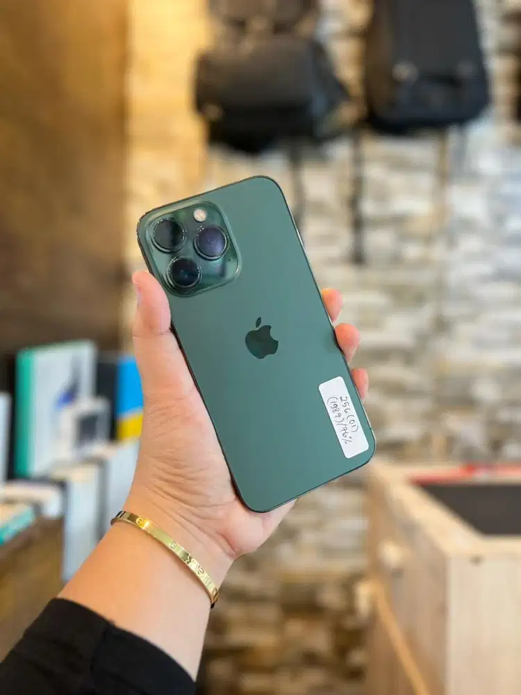 iPhone 13 Pro 256gb Alpine Green Ex iBox.