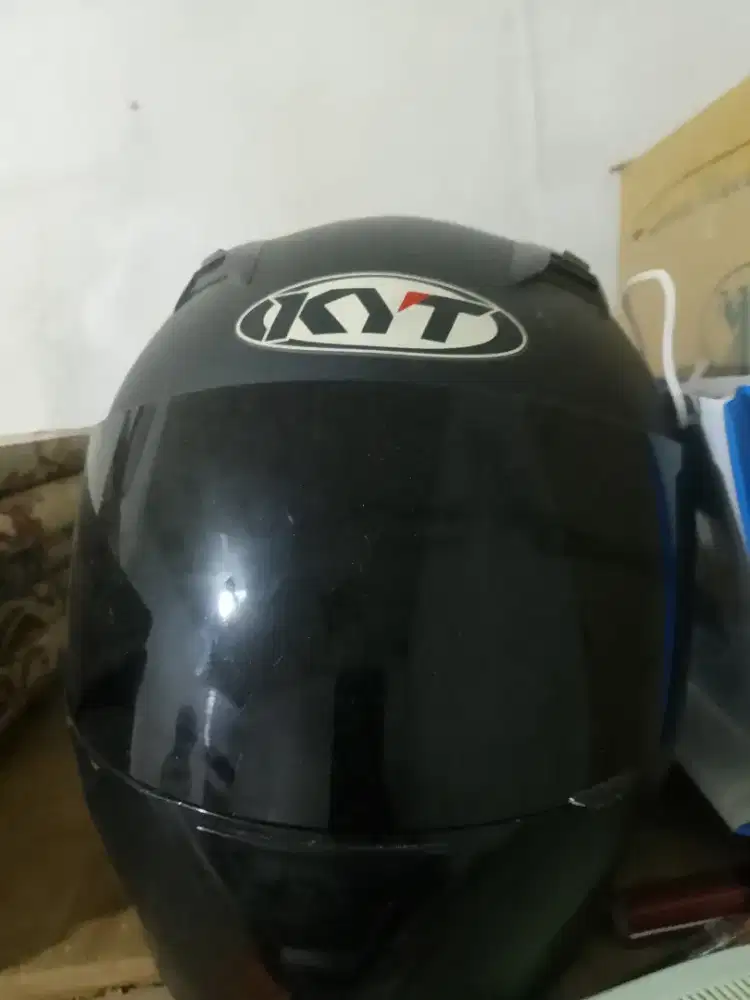 Helm Full face KYT