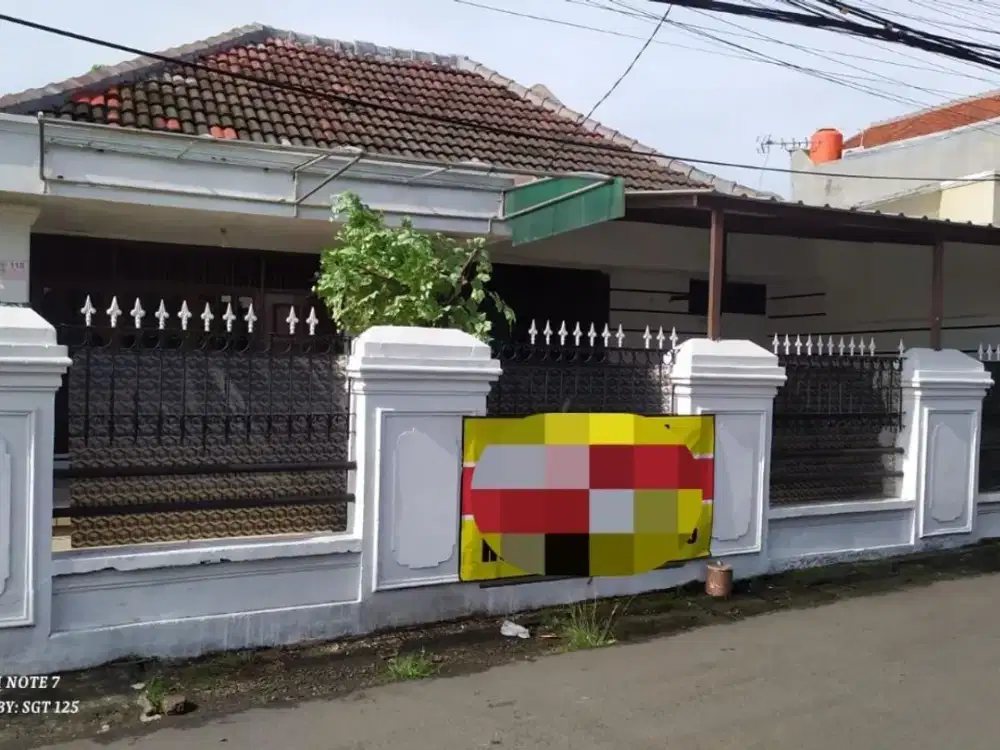 935 Jual Tanah Bonus Rumah Tua Luas 525 m² Pinggir Jalan di Jatiwaringin, Bekasi