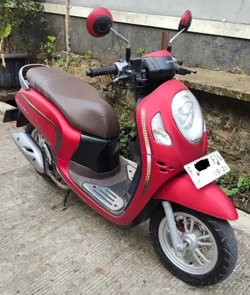 Honda Scoopy 2023 Stylish Merah Doff KM 26 Ribu Pajak Hidup Siap Pakai
