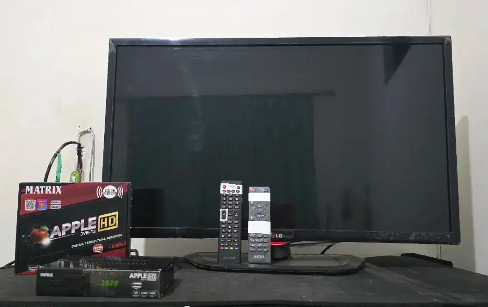 TV LED - LG 32LN5100 32 inci + ST Box Matrix Apple (Jual Cepat)