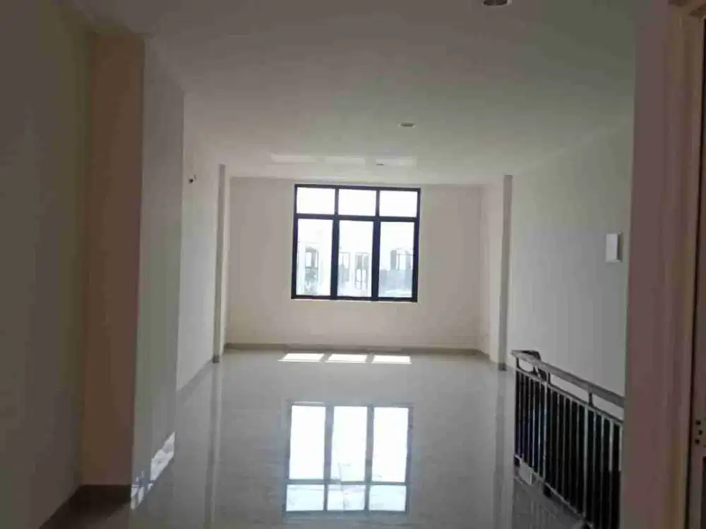 Disewakan Ruko 4 Lt di Sedayu Kelapa Gading Jakarta Utara