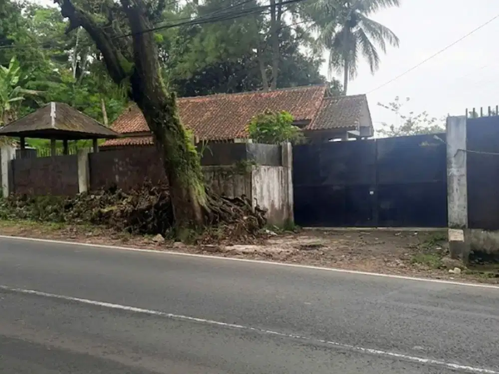 Rumah Tua Jl. Raya Purwakarta, Cipatat, Kab. Bandung Barat