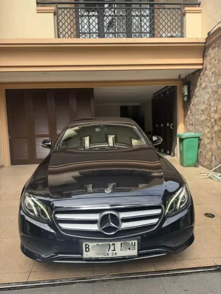 Mercedes Benz E250 nik 2028